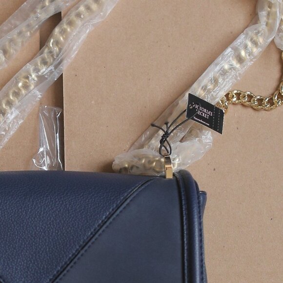 NWT Limited Edition Victoria Medium Shoulder Bag, Midnight Blue. - Picture 4 of 10